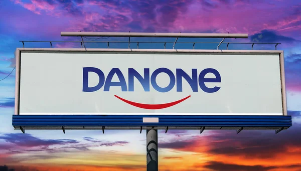 Poznan Pol May 2022 Advertisement Billboard Displaying Logo Danone Multinational — Foto de Stock