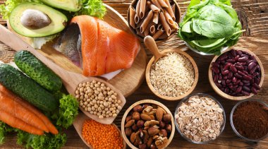 İnsülin ve kan şekeri seviyelerinin dengelenmesi için gıda ürünleri öneriliyor. Diyabet diyeti