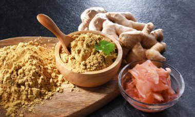 Terbiye edilmiş, zencefilli ve taze rhizomu olan kaseler..