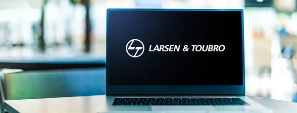 Poznan Pol Jun 2022 Laptop Počítač Logem Firmy Larsen Toubro — Stock fotografie