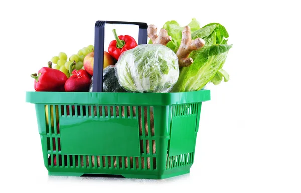 Friss Bio Zöldségek Gyümölcsök Műanyag Bevásárló Kosár Elszigetelt Fehér — Stock Fotó