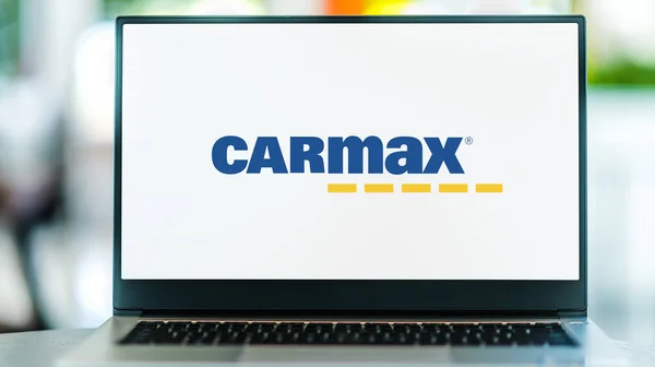 Poznan Pol Feb 2022 Laptop Computer Displaying Logo Carmax Used — Stock fotografie