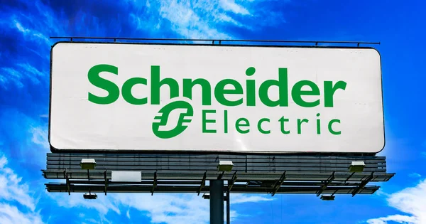 Poznan Pol Jun 2022 Advertisement Billboard Displaying Logo Schneider Electric — Stockfoto