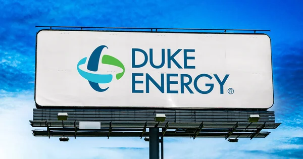Poznan Pol Jul 2022 Advertisement Billboard Displaying Logo Duke Energy — Stock fotografie