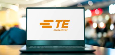 POZNAN, POL - AUG 2, 2022: Laptop computer displaying logo of TE Connectivity, an American Swiss-domiciled technology company that designs and manufactures connectors and sensors