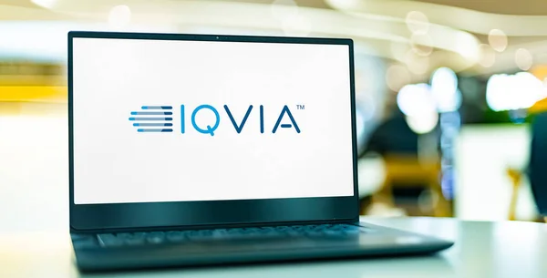 Poznan Pol Aug 2022 Laptop Computer Displaying Logo Iqvia American — Foto Stock