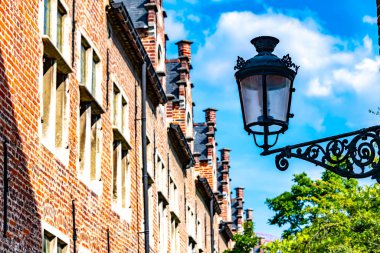 Belçika 'nın Flaman Bölgesindeki Büyük Leuven Beguinage' ın Tarihi Mimarisi