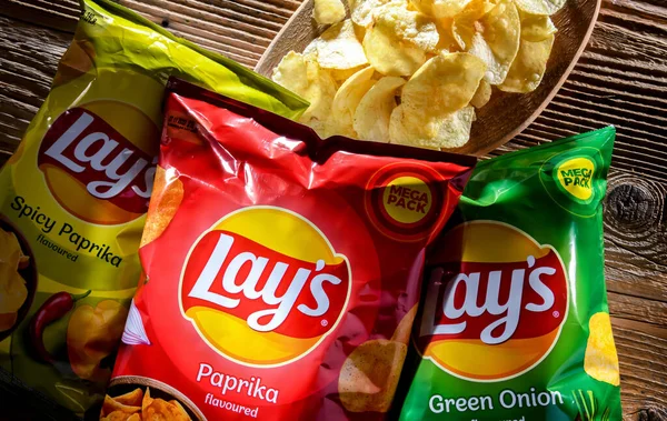 Poznan Pol Agosto 2022 Pacotes Batatas Fritas Lay Marca Americana — Fotografia de Stock