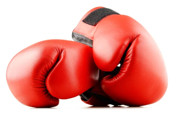 Par Guantes Boxeo Cuero Rojo Aislados Sobre Fondo Blanco — Foto de Stock