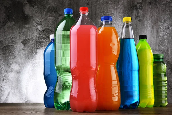 Plastic Bottles Assorted Carbonated Soft Drinks Variety Colors — Stock Photo, Image