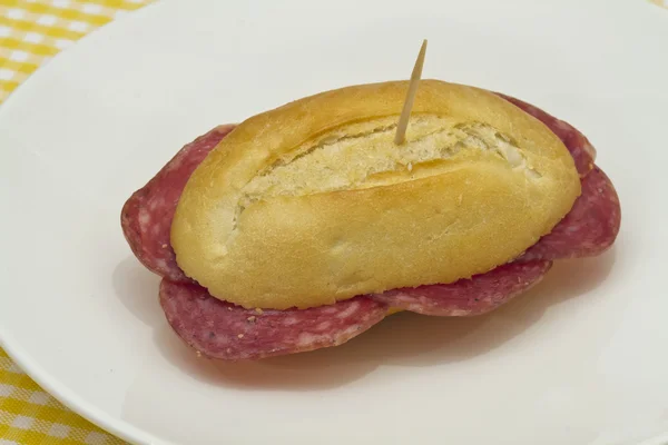 Sausage sandwich, typical Basque cap. — Stock Photo, Image