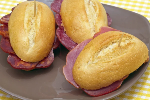 Sausage sandwich, typical Basque cap. — Stock Photo, Image