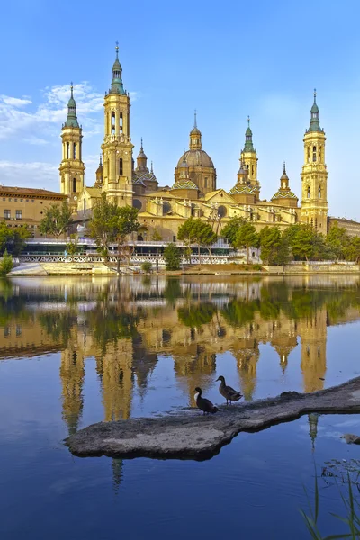 Catedral Basílica de Nuestra Se =ora del Pilar, Zaragoza Espanha — Fotografia de Stock