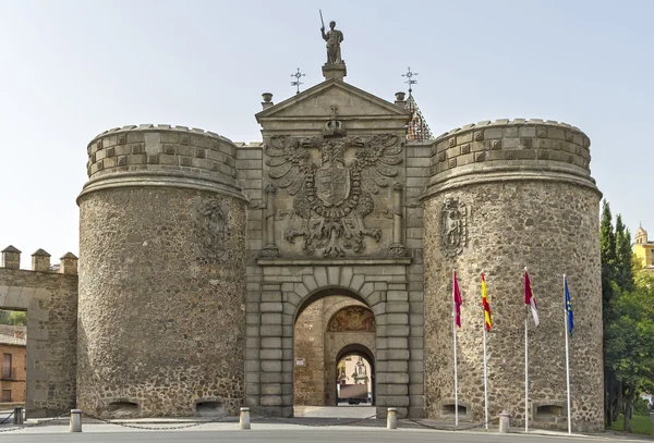 Puerta Nueva de Bisagra, in Toledo, Spain — Stock Photo, Image