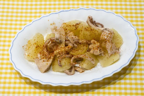 Pulpo a feira, octopus with boiled potatoes — Stock Photo, Image