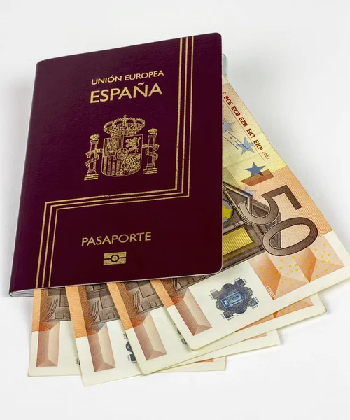 Euro ile İspanyol pasaportu — Stok fotoğraf
