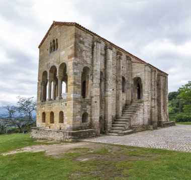 santa maria del naranco