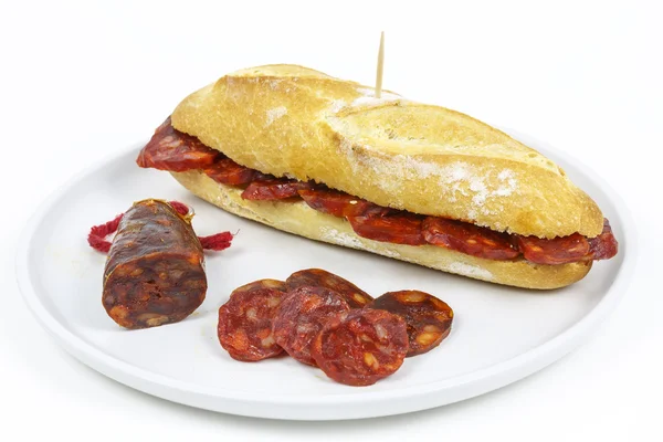 Salámový sendvič, typické baskické víčko. — Stock fotografie
