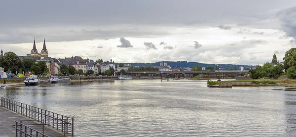 Koblenz üzerinde göster — Stok fotoğraf