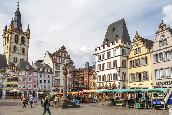 Plaza del mercado en Tréveris Alemania — Foto de Stock