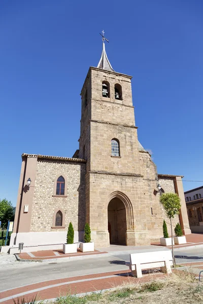 Kościół parafialny san pelayo w banos del rzeki tobia — Zdjęcie stockowe