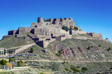 Cardona Kalesi olan ünlü bir ortaçağ kalesi, İspanya.