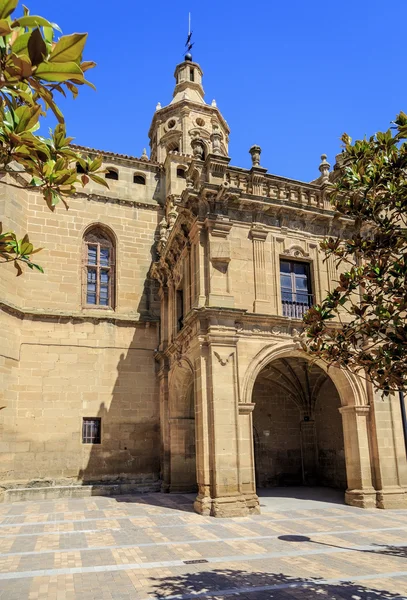 Kerk van de Hemelvaart in san asensio la rioja — Stockfoto