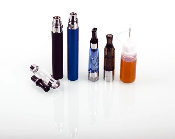Electronic cigarette e-cigarette — Stock Photo, Image