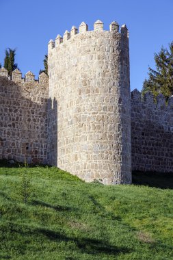 avila doğal ortaçağ şehir duvarları