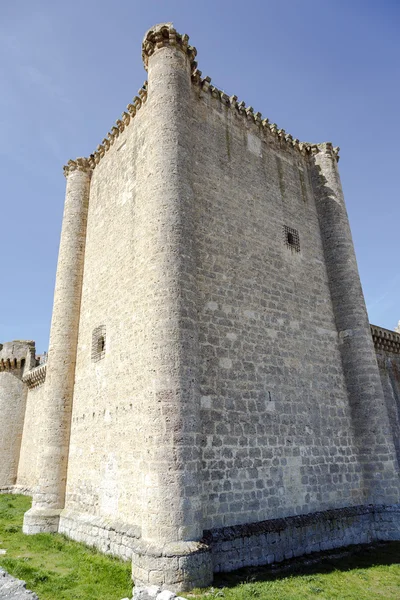 Esgueva의 villafuerte의 성 — 스톡 사진