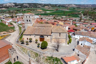 Encinas de Esgueva, İspanya 'nın Kastilya Özerk Topluluğu' nun Valladolid eyaletine bağlı belediyesi.).