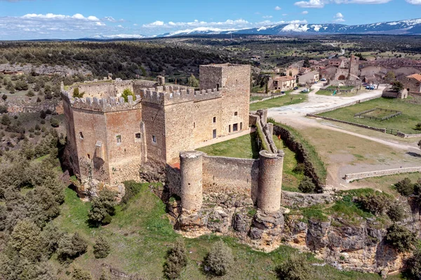 Słynny Średniowieczny Zamek Pedraza Prowincji Segovia Hiszpania Widok Tyłu — Zdjęcie stockowe