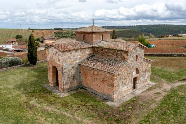 Vizigot San Pedro de la Nave, El Campillo, yerleşim yeri San Pedro de la Nave-Almendra, Zamora İspanya kilise. 1912 yılında Ulusal Anıtı ilan