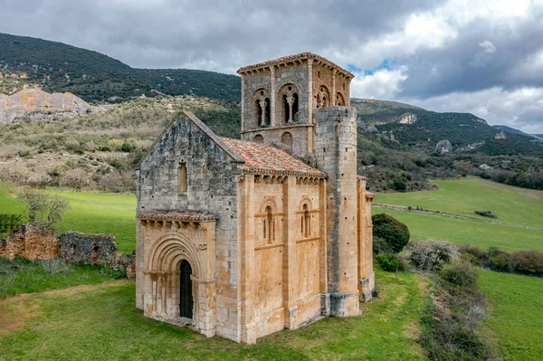 Hermitage San Pedro Tejada Romanesque Hermitage Puente Arenas Merindad Valdivielso —  Fotos de Stock