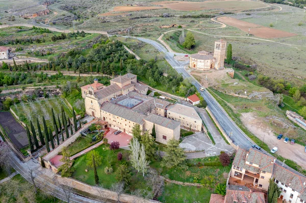 San Juan de la Cruz manastırı. Eski Segovia İspanya binası.