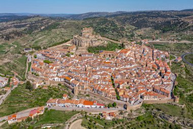Morella 'nın panoramik görüntüsü, Valencia, İspanya' daki Maestrazgo, Havadan panoramik manzara