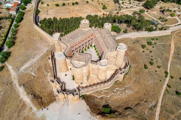 Középkori Kastély Dombon Belmonte Faluban Cuenca Tartományban Spanyolországban Felülnézetből — Stock Fotó