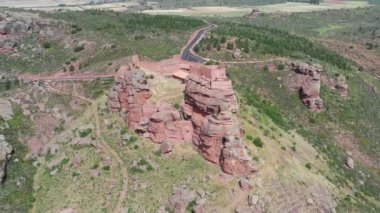 Peracense Şatosu, X-XI yüzyıllar, Teruel, Aragon, İspanya Cephesi Panoramik Hava Görüntüsü