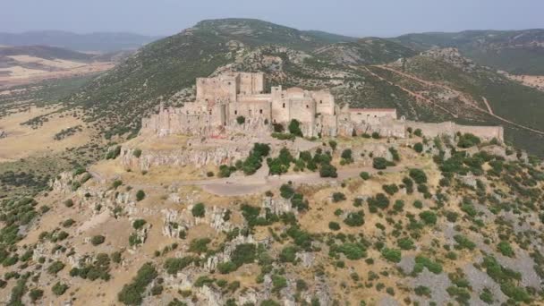 Κάστρο Στην Κορυφή Του Λόφου Φρούριο Και Πρώην Μοναστήρι Της — Αρχείο Βίντεο