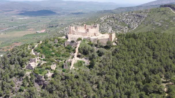 西班牙卡斯特利翁 坦普拉里奥斯的阿尔卡拉 德奇韦特的 Xivert 城堡双子塔 — 图库视频影像