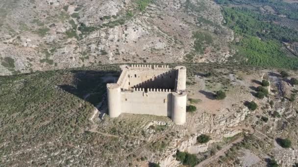 Średniowieczny Zamek Montgri Szczycie Góry Pobliżu Morza Costa Brava Katalonia — Wideo stockowe