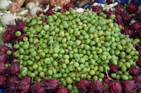 Fruto vegetal de beringela verde — Fotografia de Stock