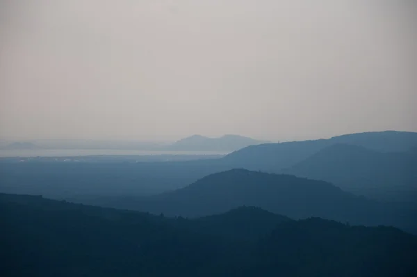 Paisagem de montanha vista de helicóptero — Fotografia de Stock