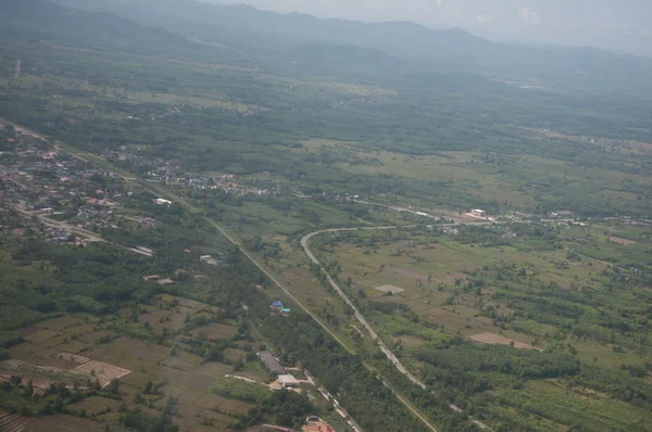 yol ve Tayland ülke tarafında şehir