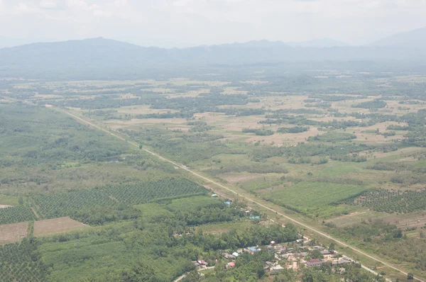 Uzun yol ve manzara — Stok fotoğraf