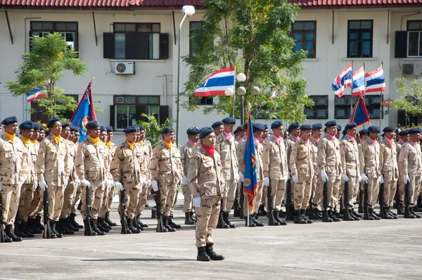 YALA, TAILANDIA - 10 DE FEBRERO: Marcha de los miembros voluntarios defensores — Foto de Stock