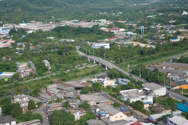 Ponte attraverso la ferrovia a Yala, Thailandia — Foto Stock