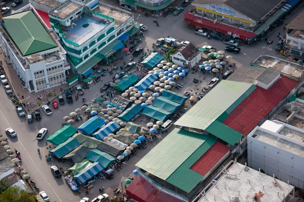 YALA, TAILANDIA - 5 DE DICIEMBRE: Nuevo Mercado de Yala desde la vista aérea en —  Fotos de Stock