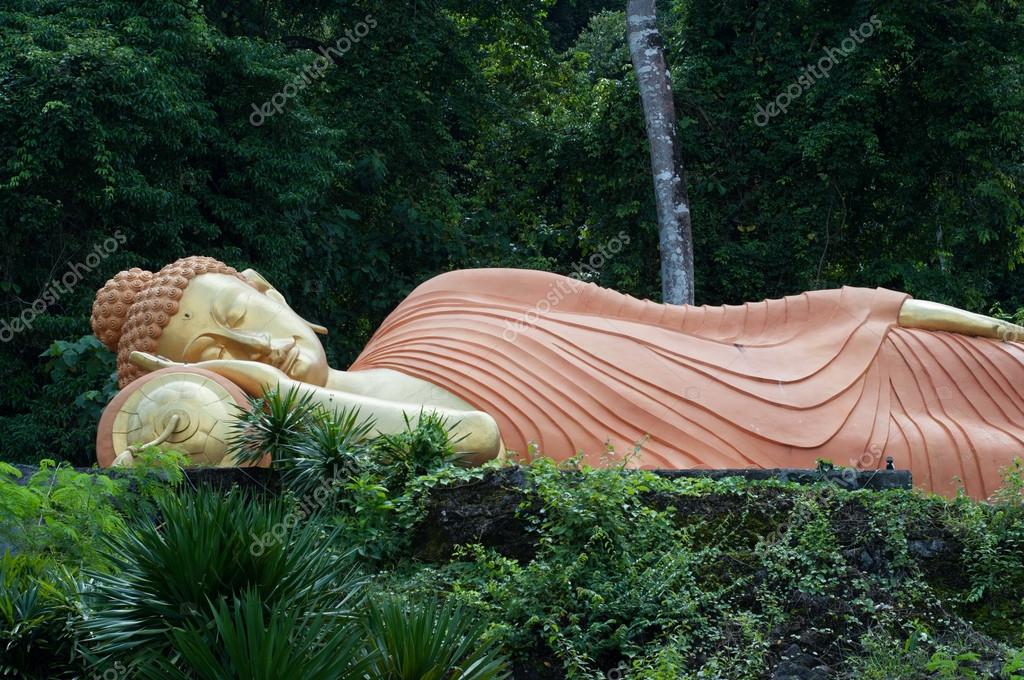 Sleeping buddha Stock Photos, Royalty Free Sleeping buddha Images |  Depositphotos