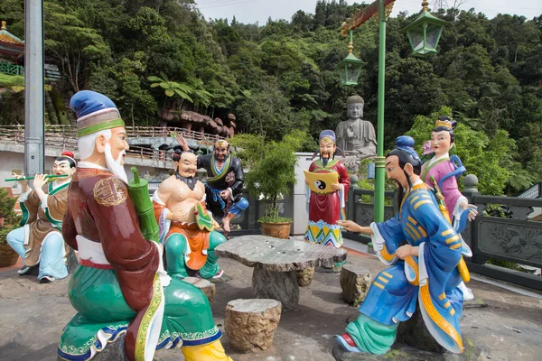 Deus chinês jogando estátua de jogo de xadrez — Fotografia de Stock